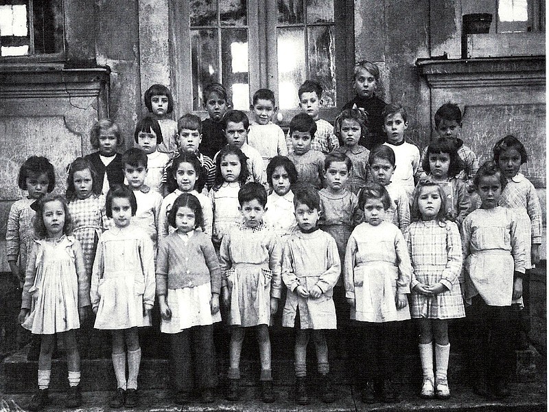 1947 1948 Maternelle buison rectifiée