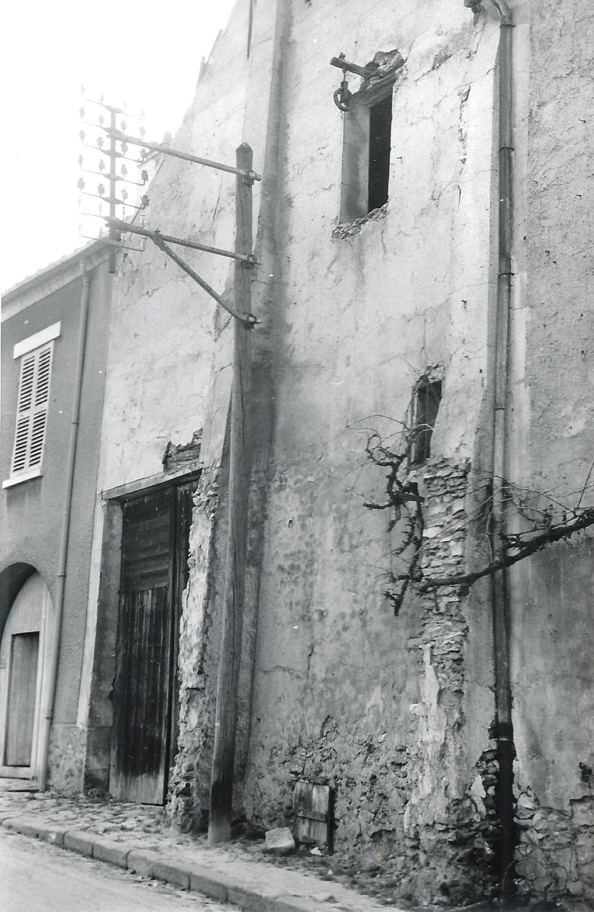 Premiere eglise facade