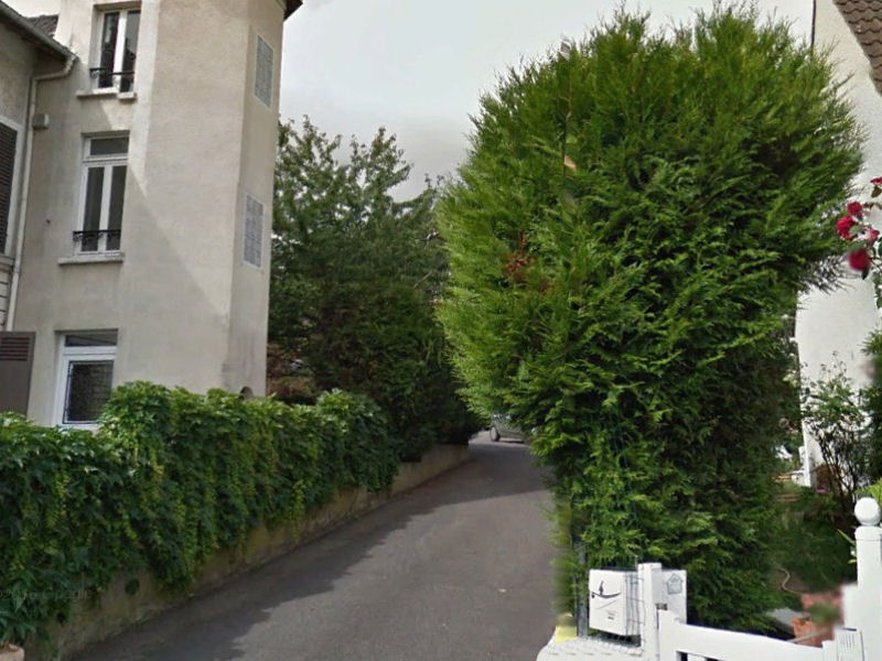 --------------------