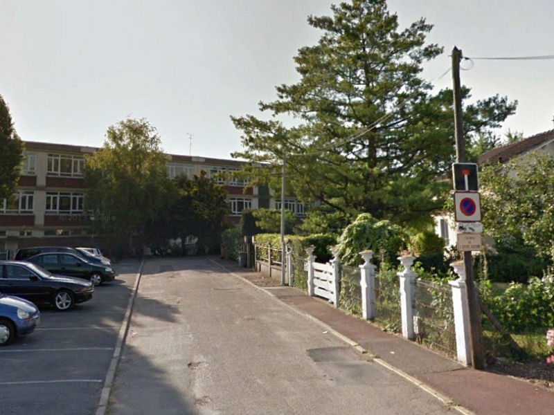 --------------------